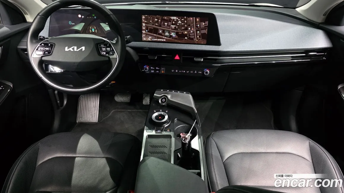 Kia EV6 2023 из KR, фото 10