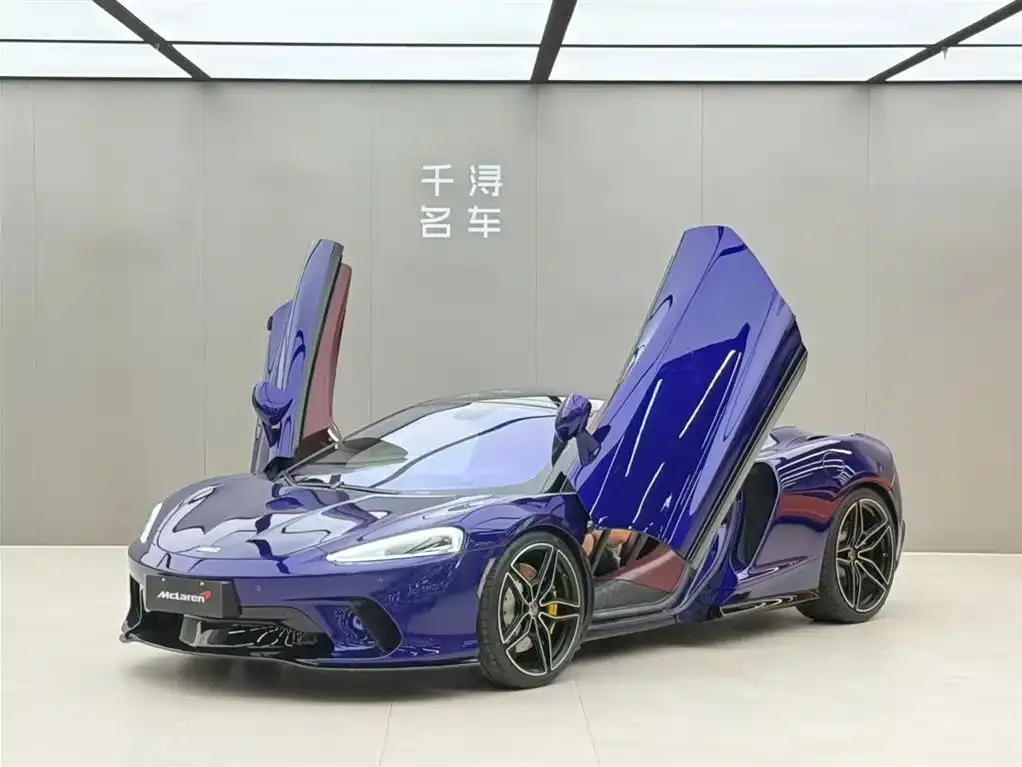 McLaren GT