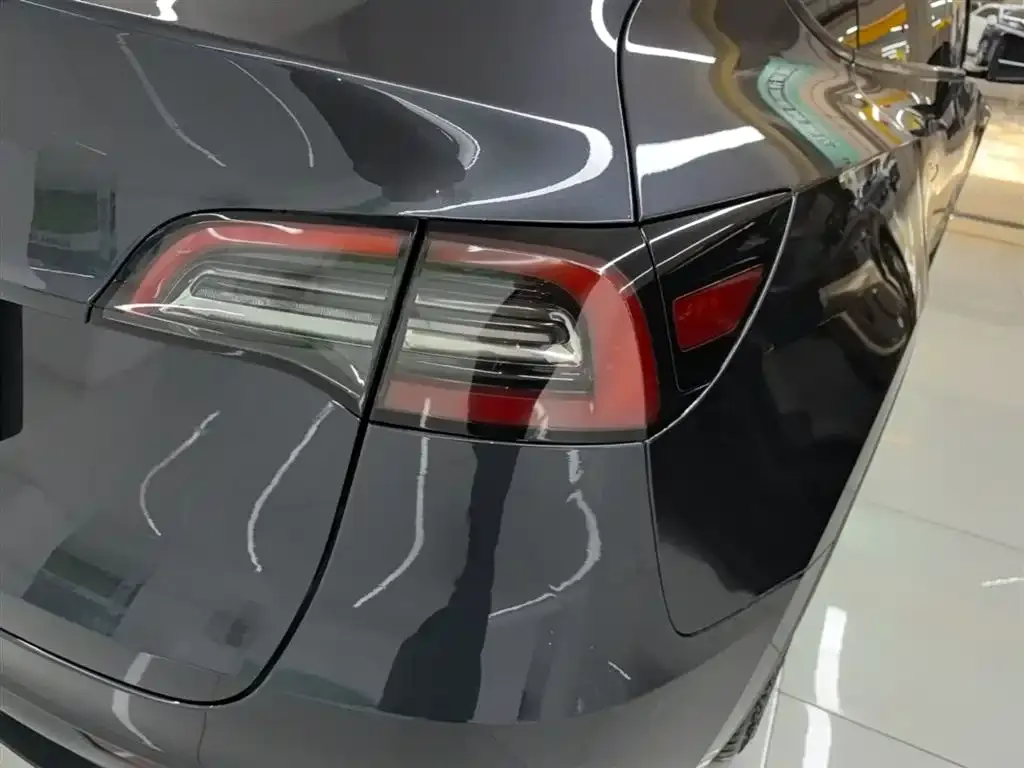 Tesla Model Y 2024 из CN, фото 10