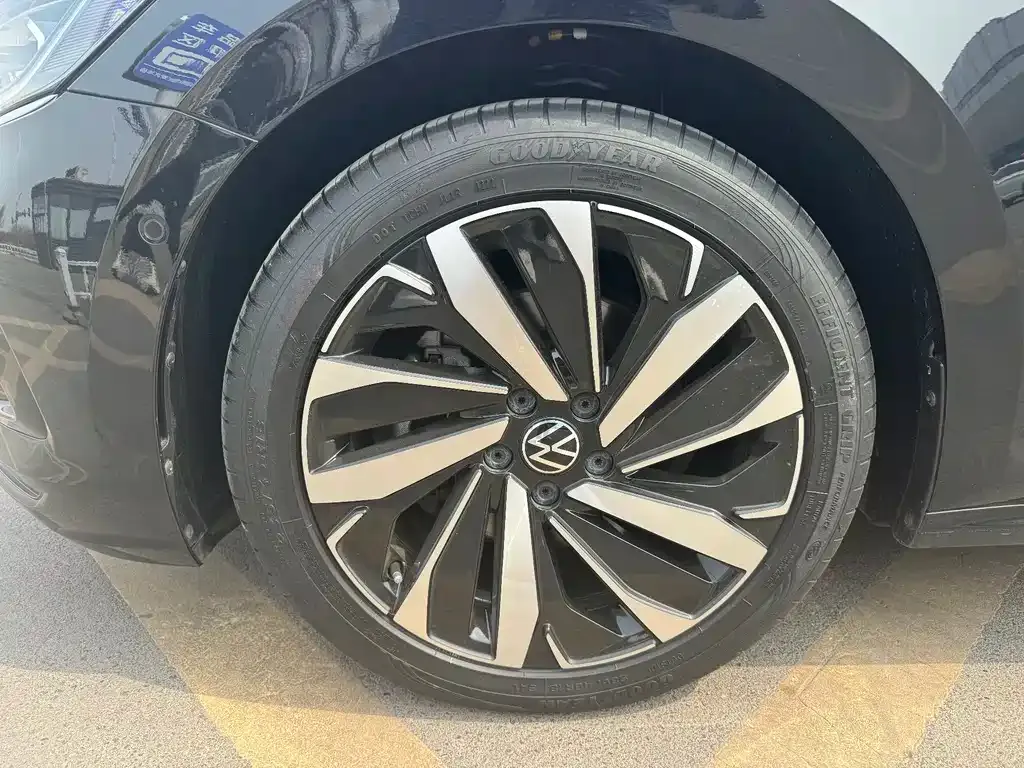Volkswagen Passat — фото 9