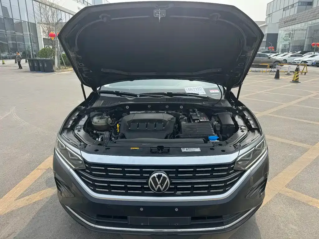 Volkswagen Passat — фото 6