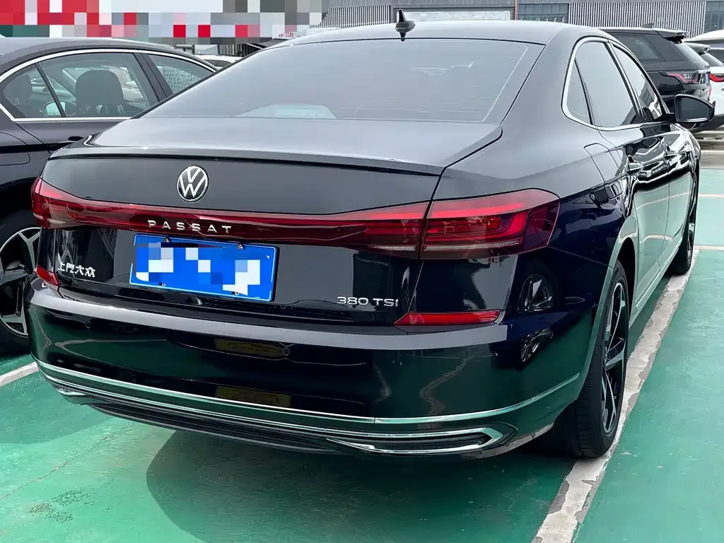 Volkswagen Passat 2024 из CN, фото 3