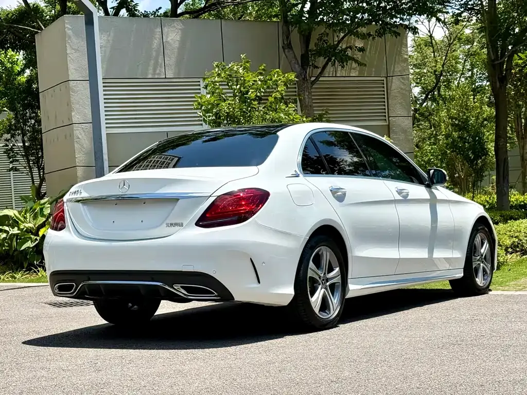 Mercedes-Benz C-Class — фото 8