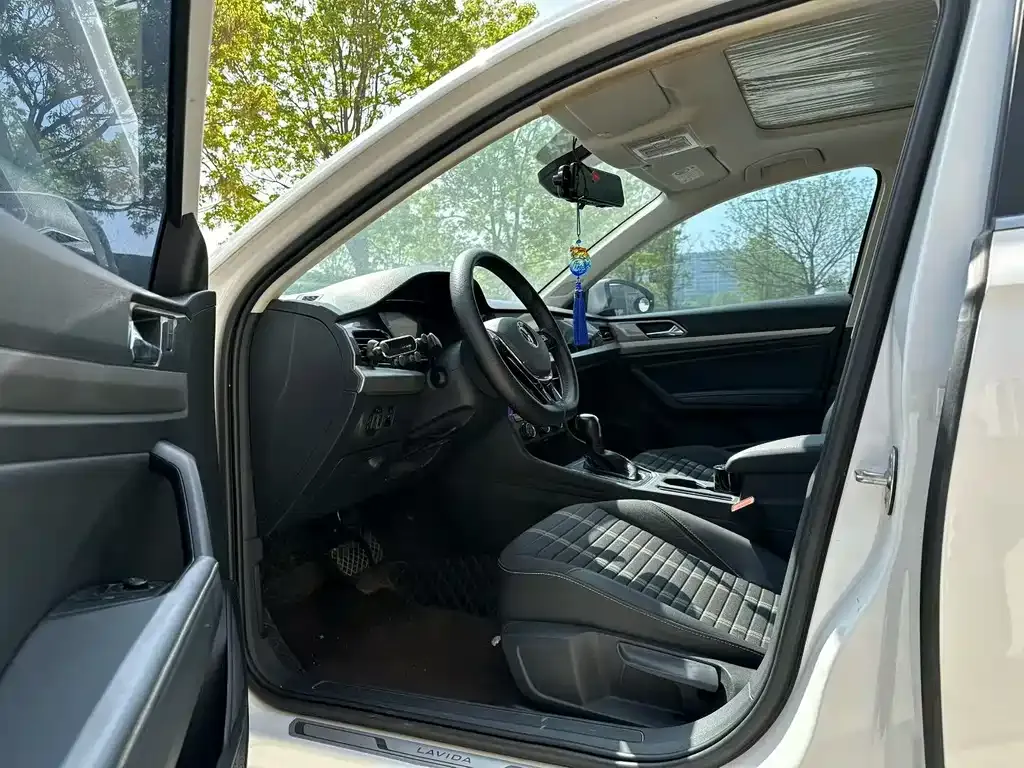 Volkswagen Lavida 2022 из CN, фото 5