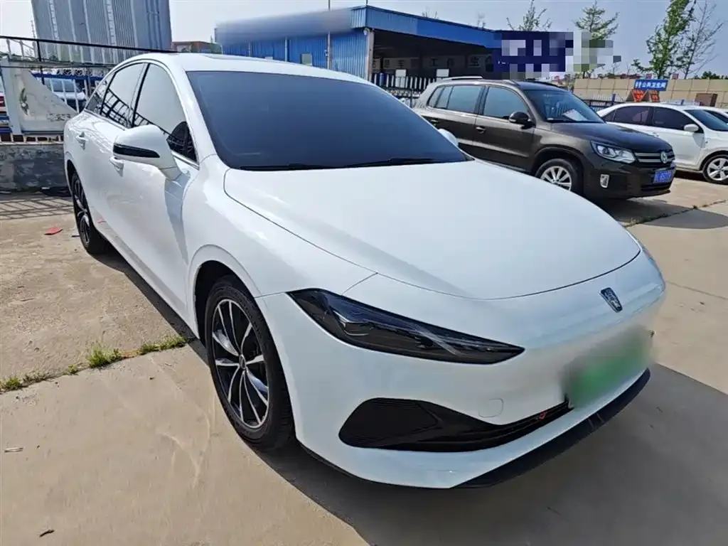 Roewe D7 2025 из CN, фото 8