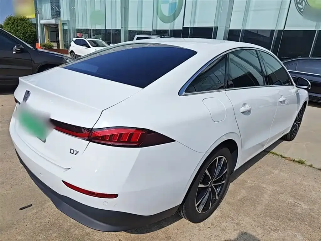 Roewe D7 2025 из CN, фото 10