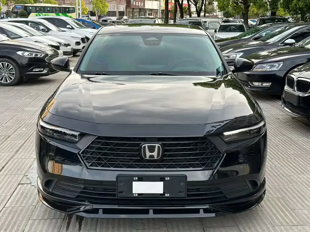 Honda Accord 2023 из CN, фото 1