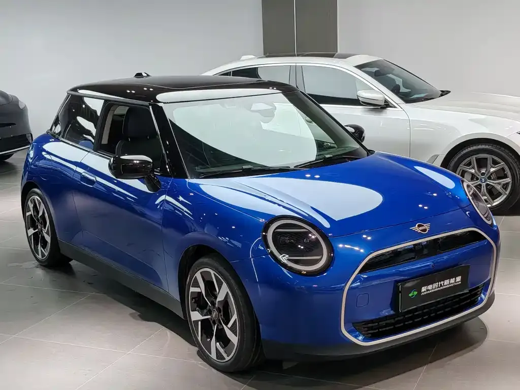 MINI Cooper EV — фото 10