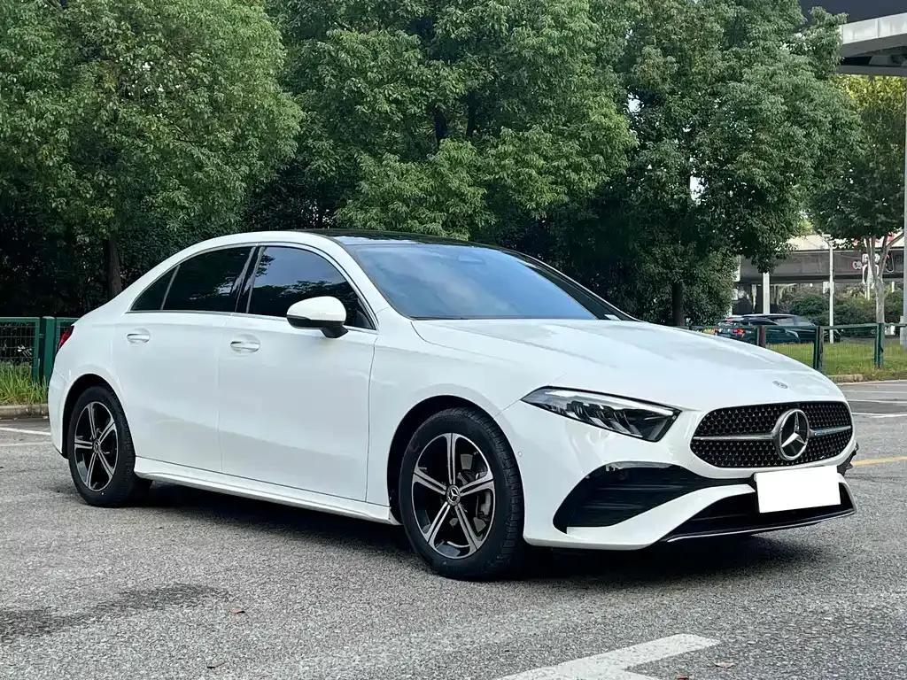 Mercedes-Benz A-Class — фото 9
