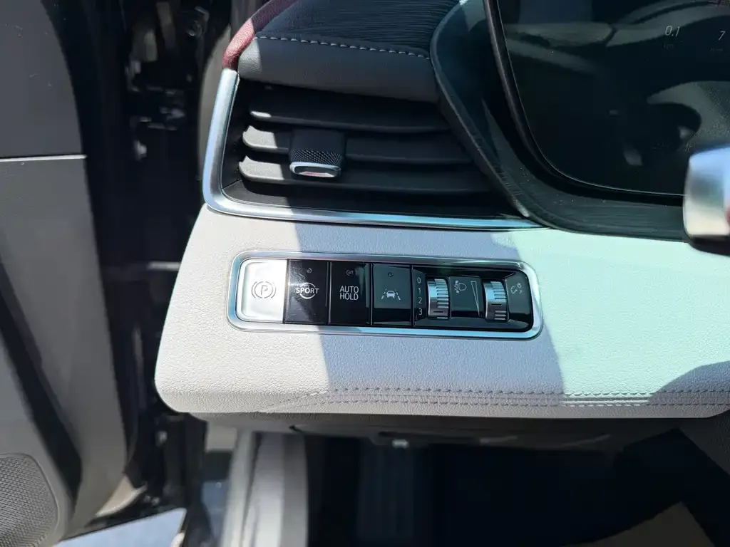 Buick LaCrosse 2023 из CN, фото 10