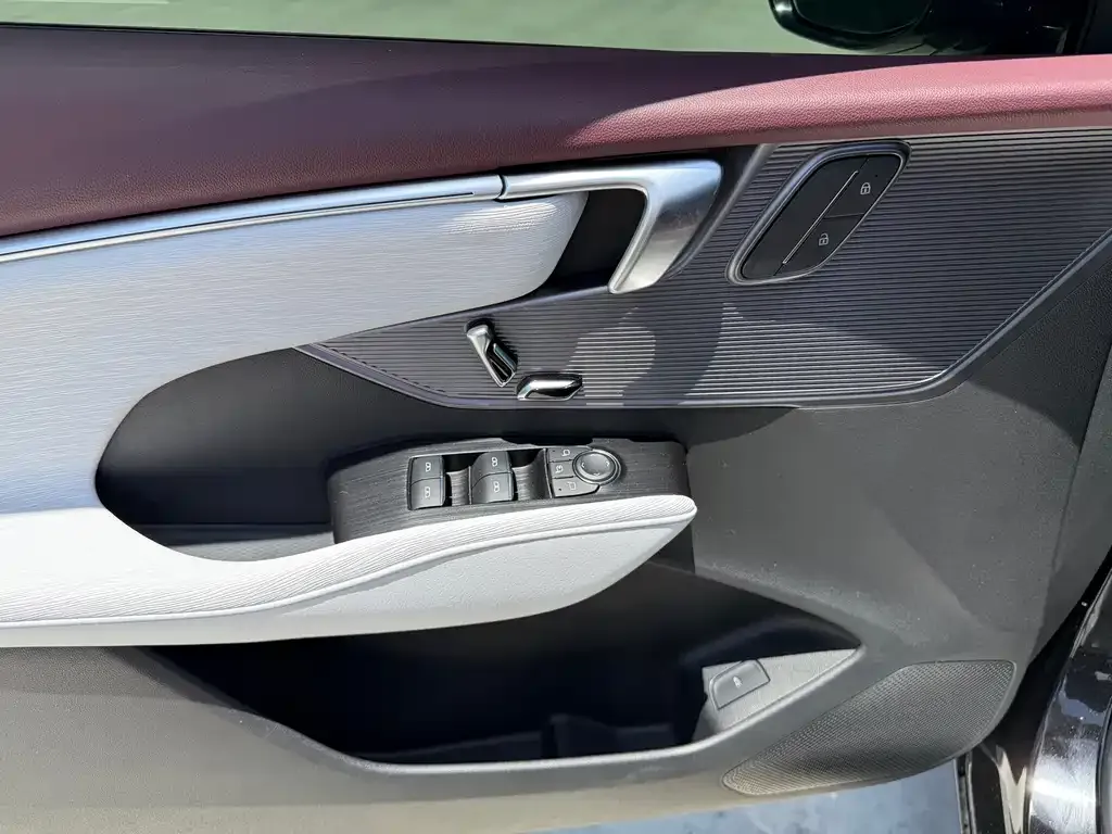 Buick LaCrosse 2023 из CN, фото 3