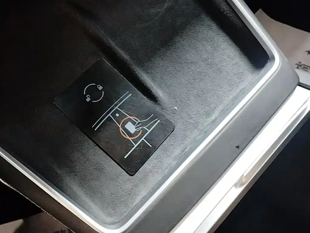 Tesla Model Y 2025 из CN, фото 3
