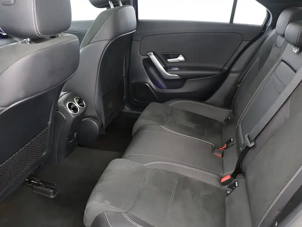 Mercedes-Benz A-Class 2021 из CN, фото 8
