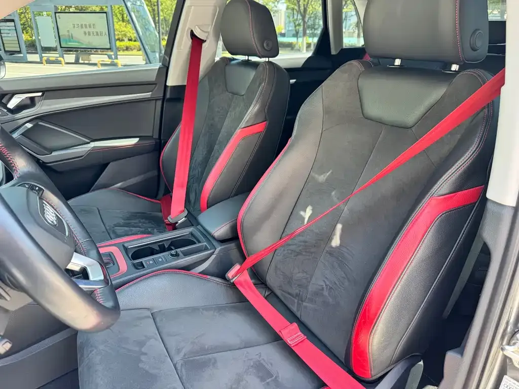 Audi Q3 2021 из CN, фото 3