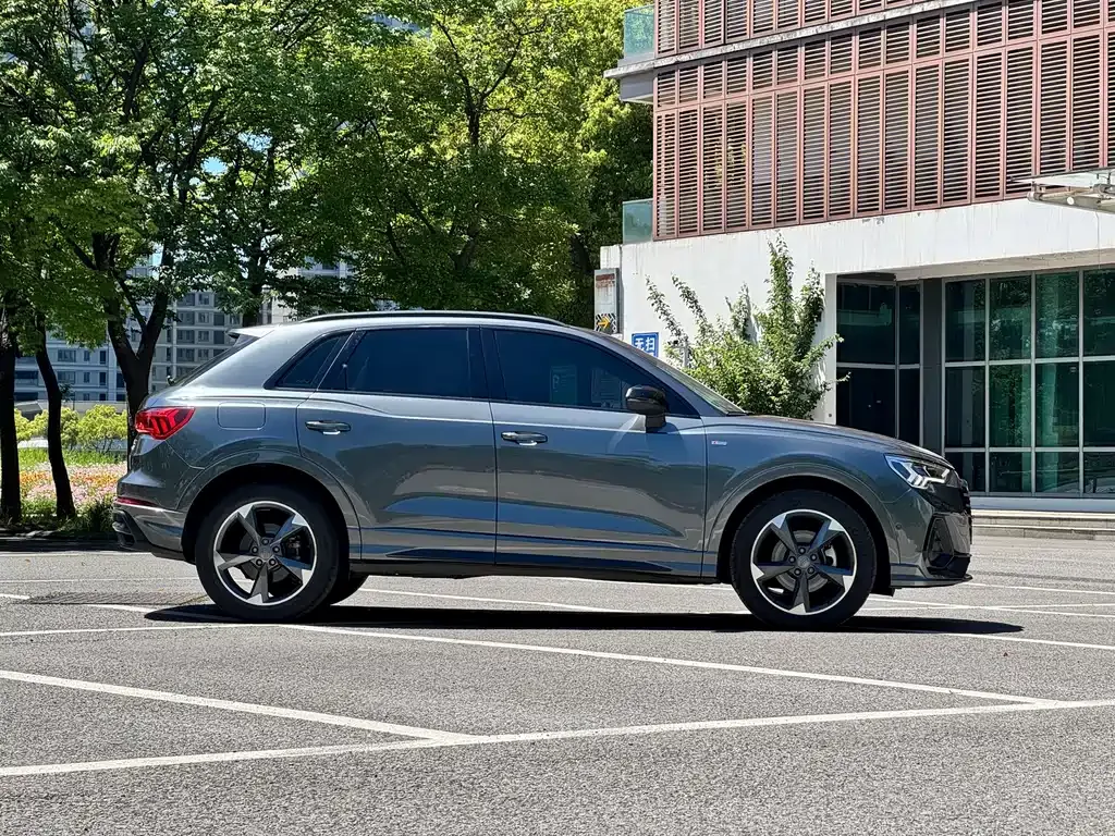 Audi Q3 2021 из CN, фото 6