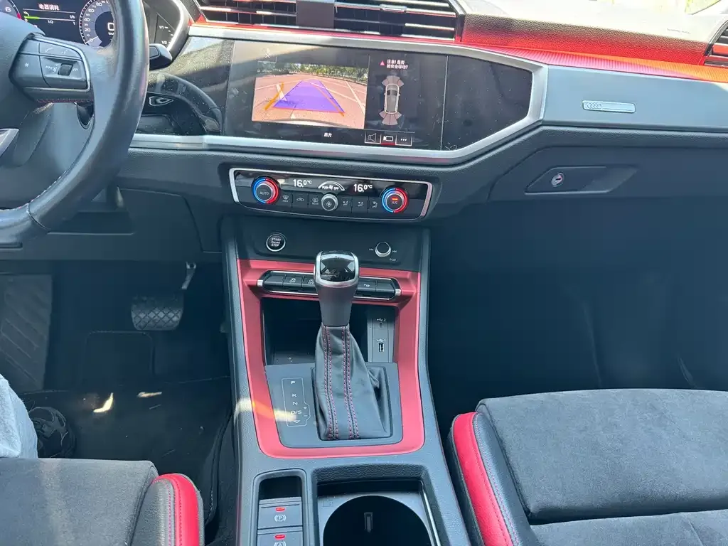 Audi Q3 2021 из CN, фото 2