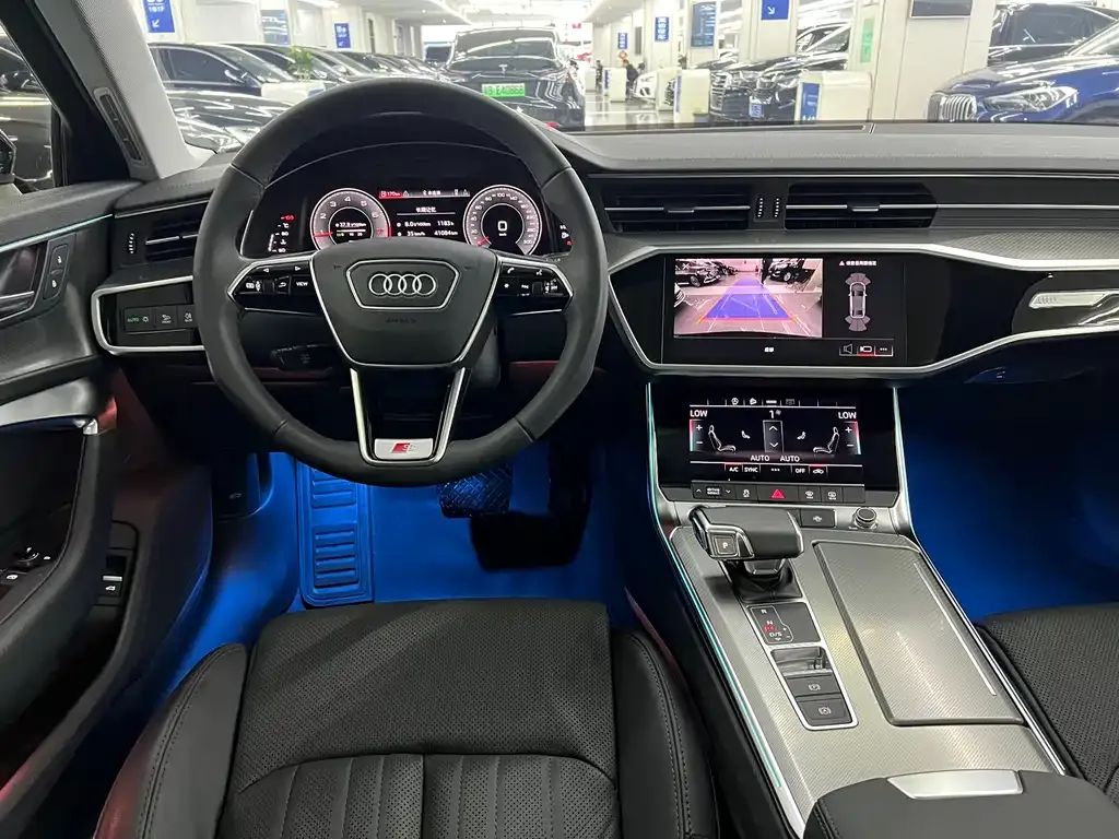 Audi A6L — фото 4