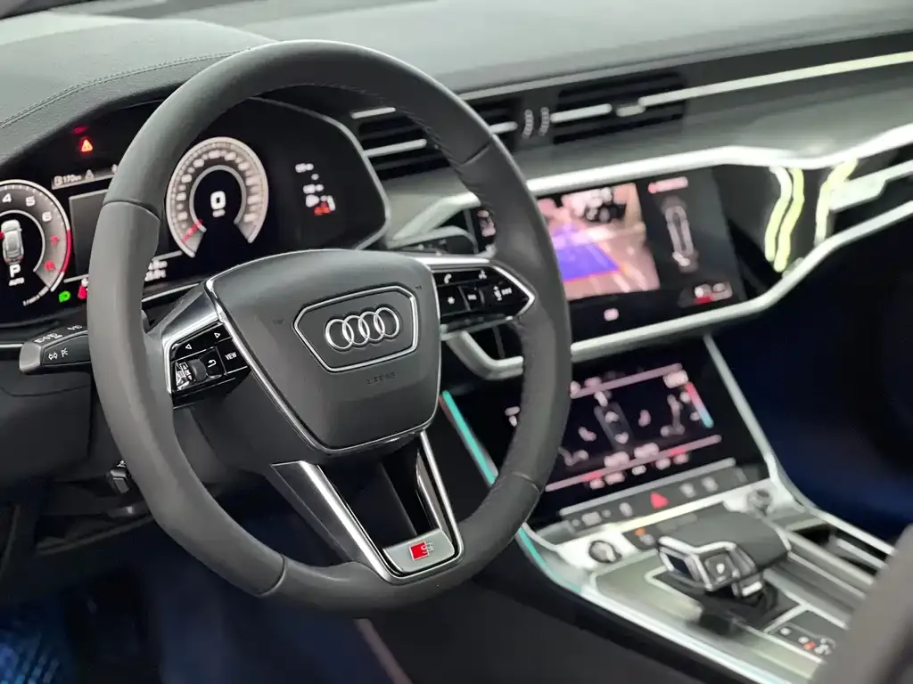 Audi A6L — фото 2