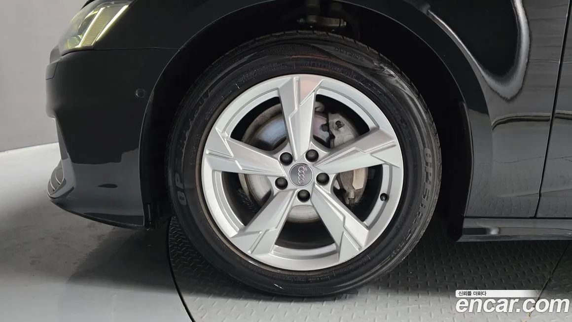 Audi A6 2021 из KR, фото 10