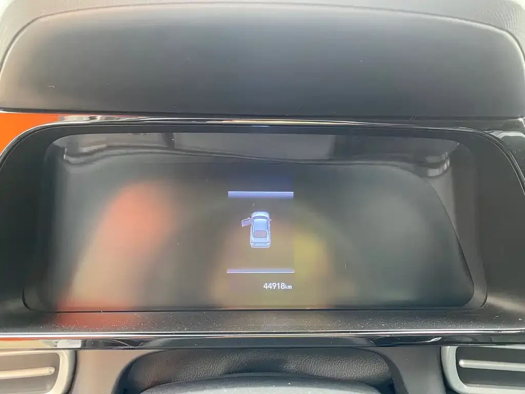 Hyundai Elantra — фото 10