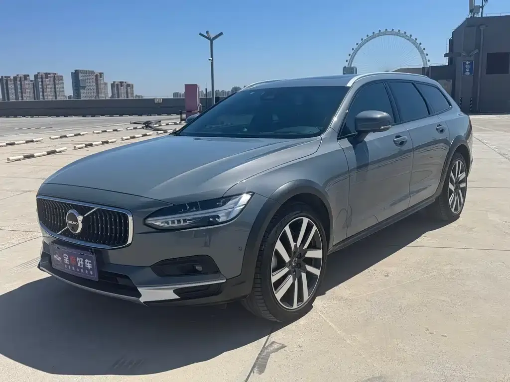 Volvo V90 — фото 1