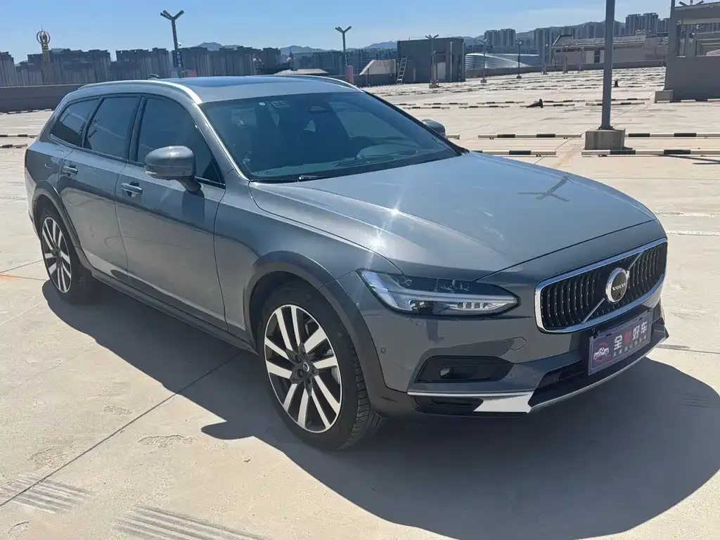 Volvo V90 — фото 9