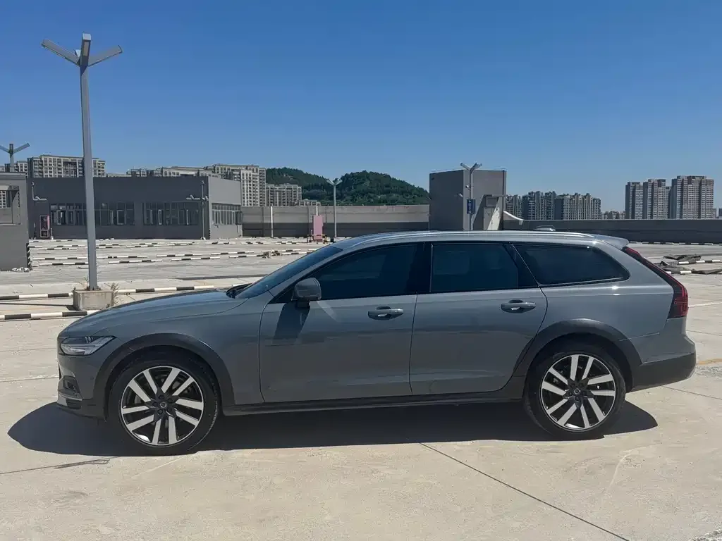 Volvo V90 — фото 3