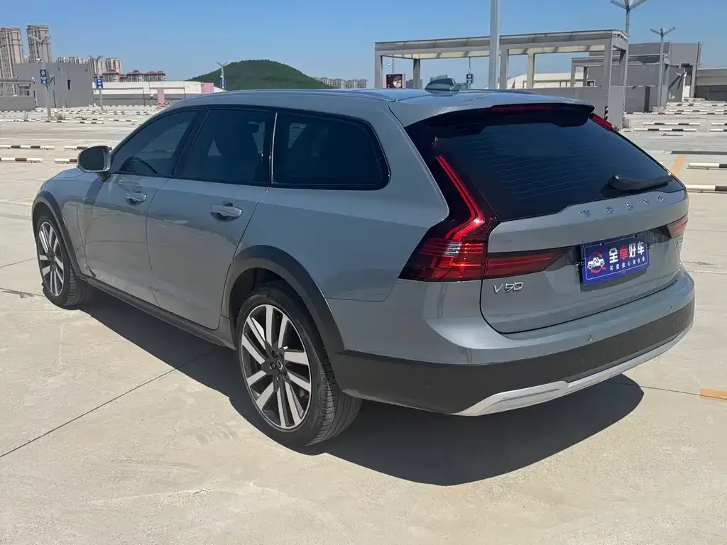Volvo V90 — фото 4
