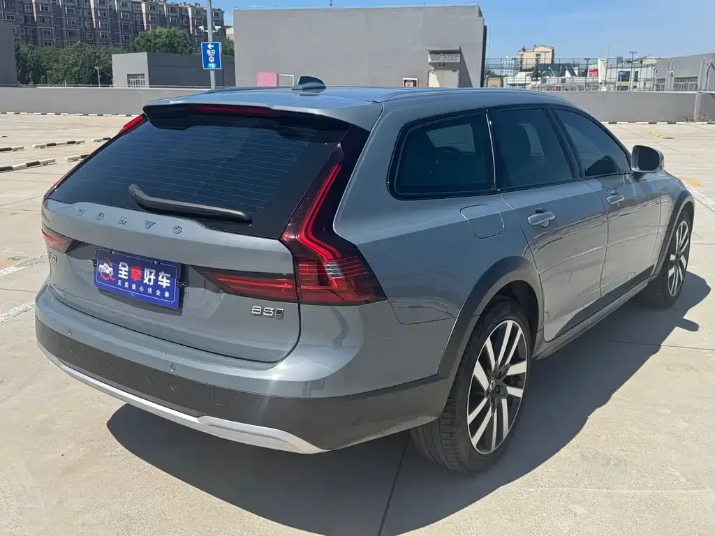 Volvo V90 — фото 10