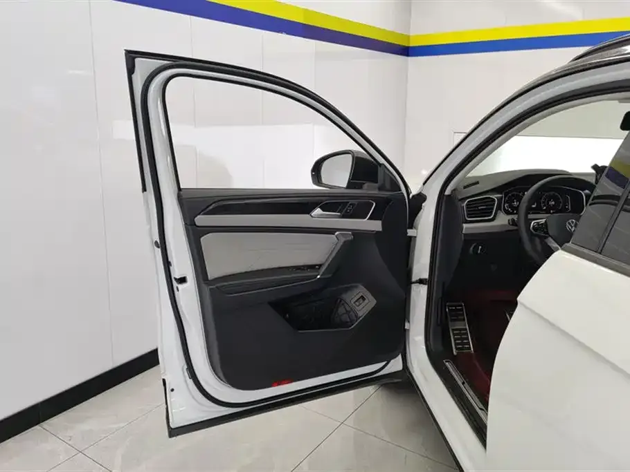 Volkswagen Tayron X 2023 из CN, фото 9