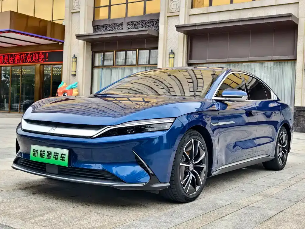BYD Han — фото 1