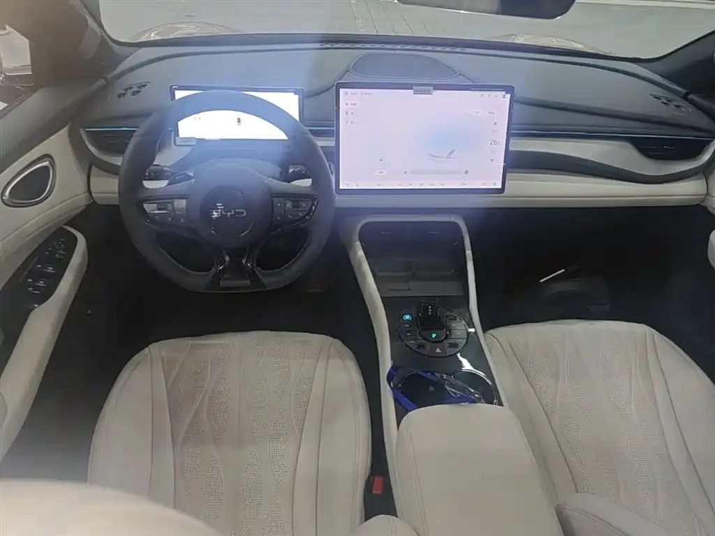 BYD Seal 06GT — фото 3