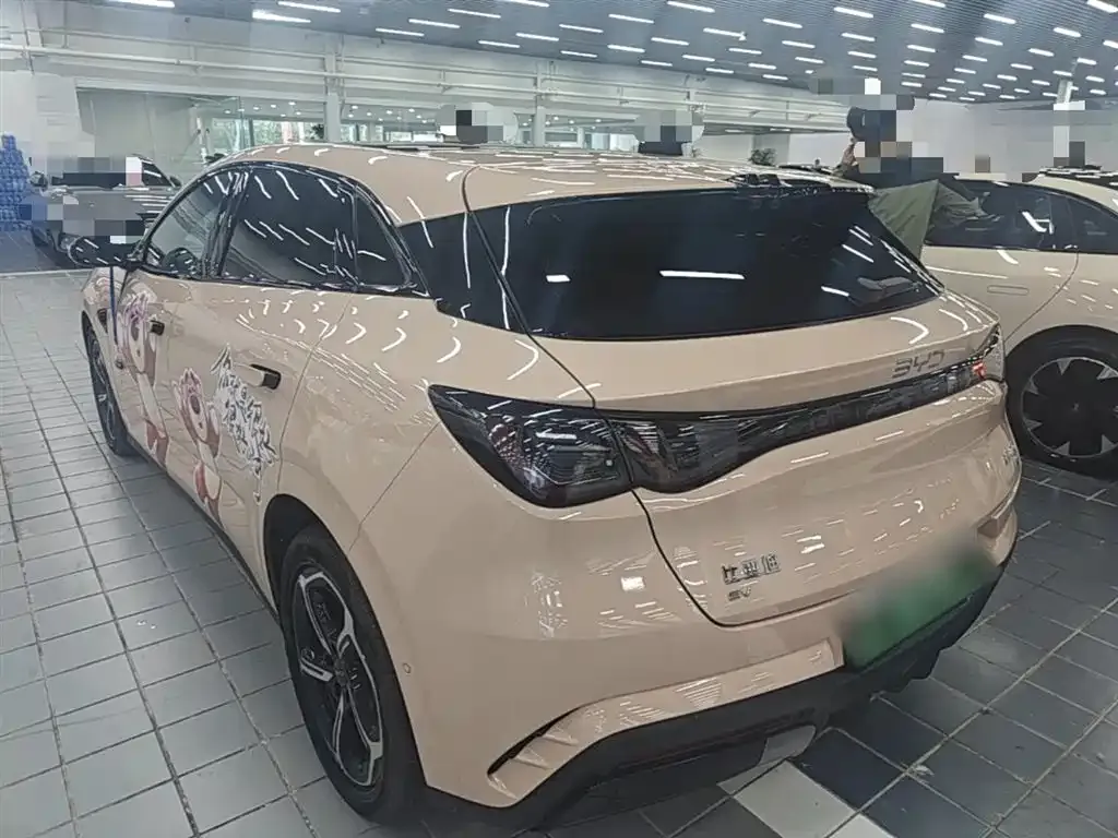 BYD Seal 06GT — фото 9
