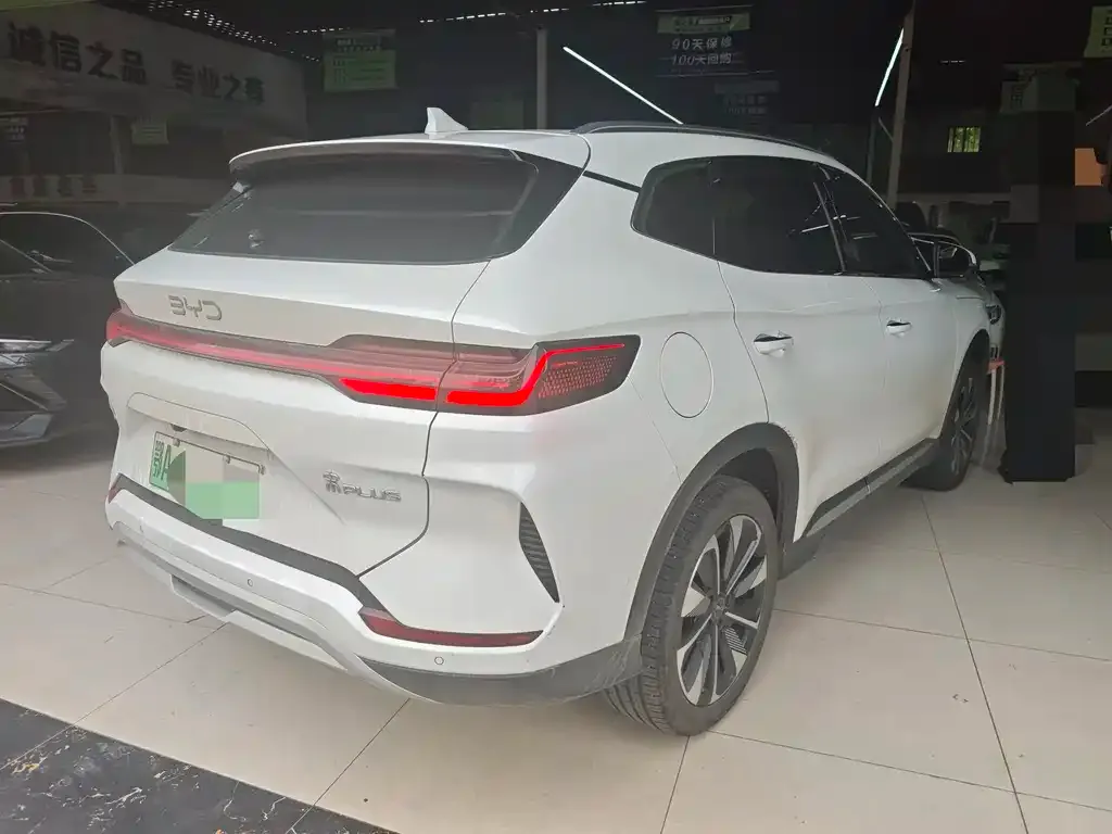BYD PLUS New Energy — фото 4
