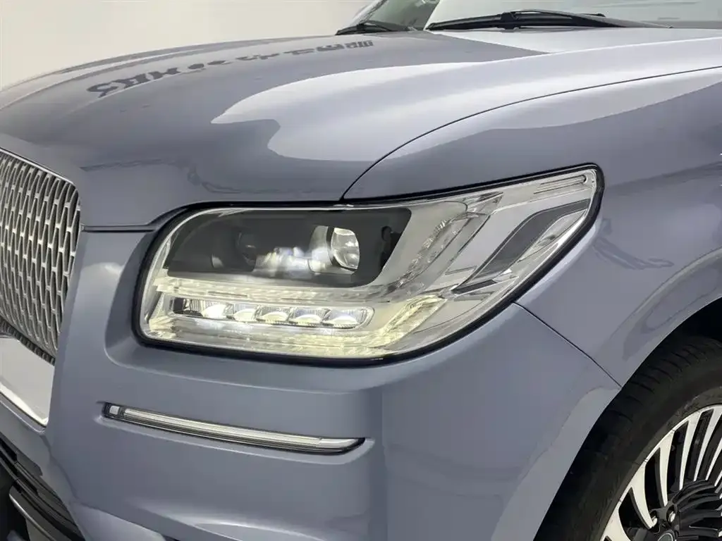 Lincoln Navigator — фото 10