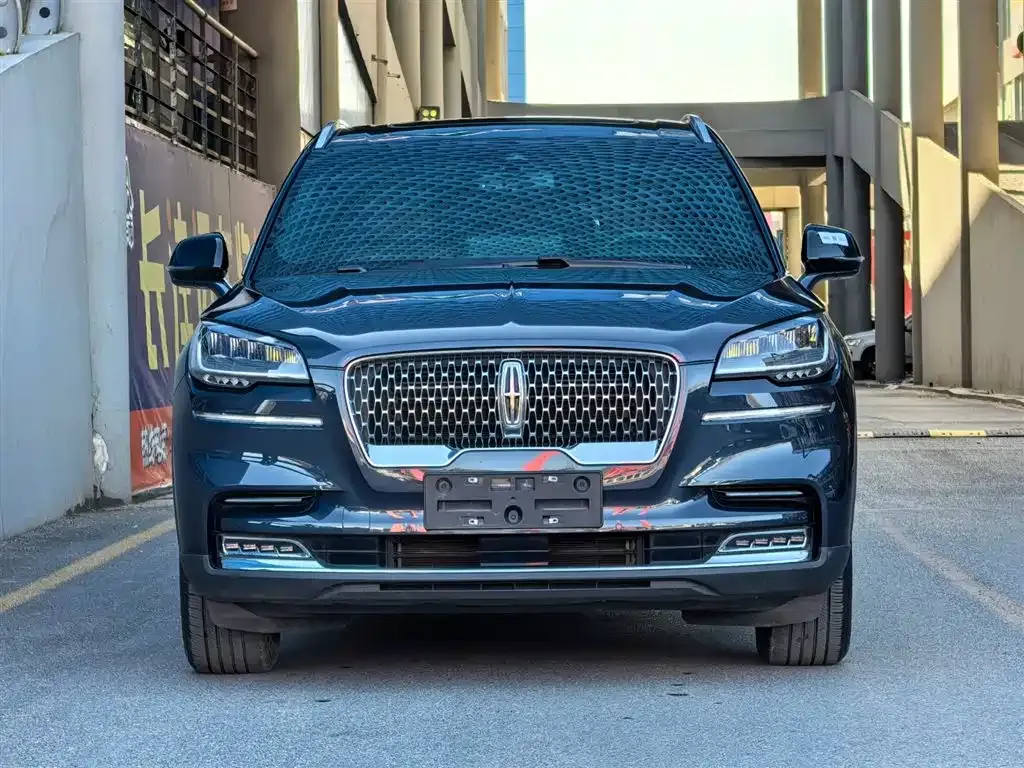 Lincoln Aviator — фото 2