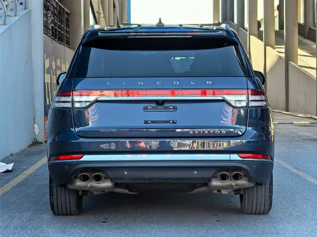 Lincoln Aviator — фото 8