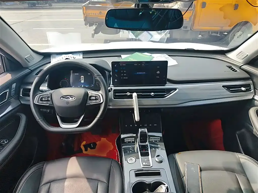 Chery Tiggo 8 — фото 10