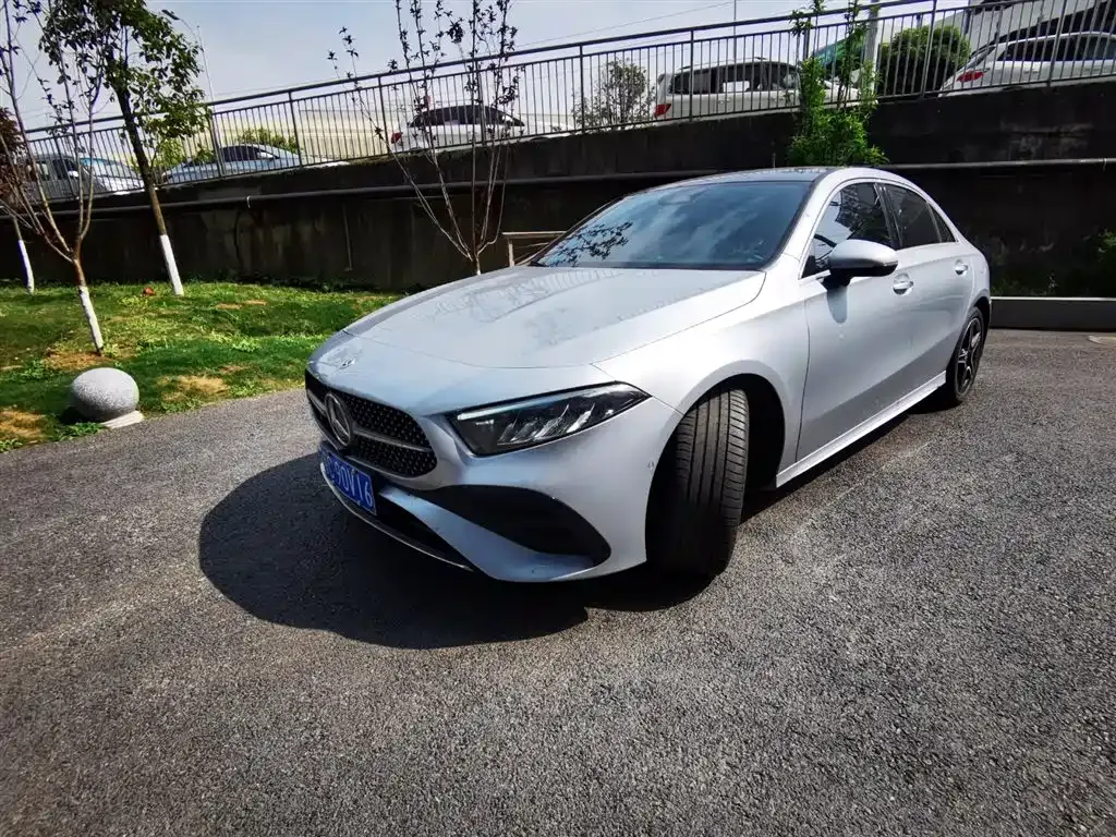 Mercedes-Benz A-Class — фото 1
