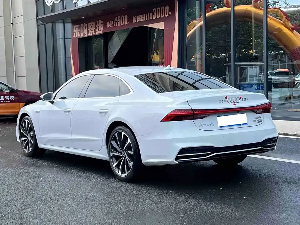 Audi A7L — фото 3
