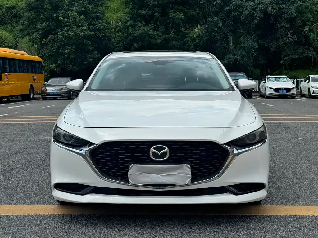 Mazda 3 Axela — фото 9