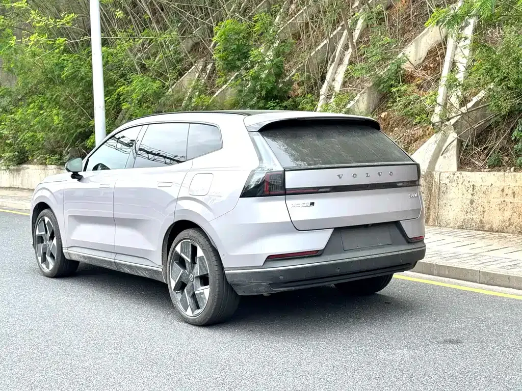 Volvo XC70 Plug-in Hybrid 2026 из CN, фото 6