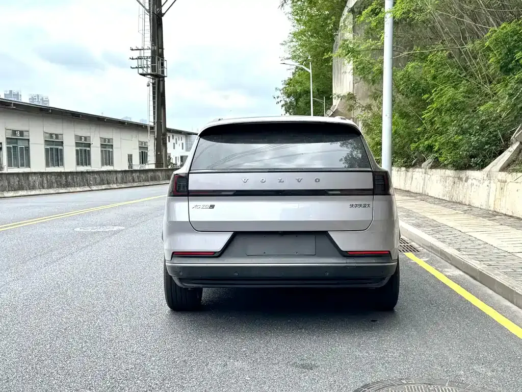 Volvo XC70 Plug-in Hybrid 2026 из CN, фото 9