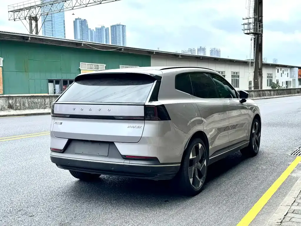Volvo XC70 Plug-in Hybrid 2026 из CN, фото 7