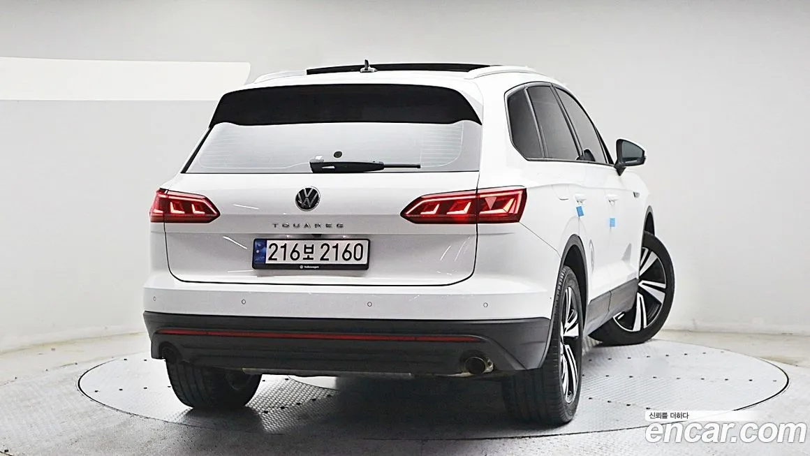 Volkswagen Touareg 2023 из KR, фото 3