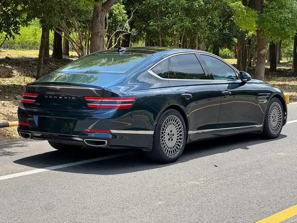 Genesis G80 — фото 10
