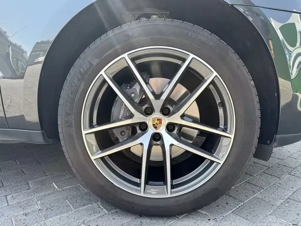 Porsche Macan — фото 6