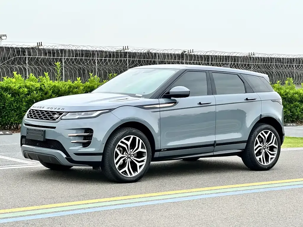 Land Rover Evoque — фото 1