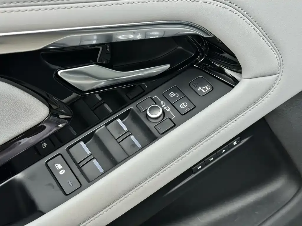Land Rover Evoque — фото 7