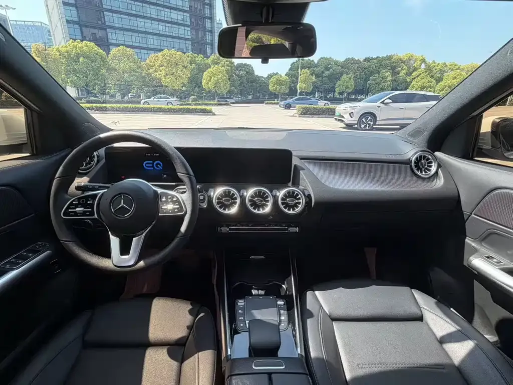 Mercedes-Benz EQA 2023 из CN, фото 8